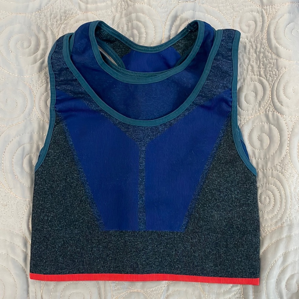 LNDR Double Layered Sports Bra Workout Top High Neck XS/S EUC